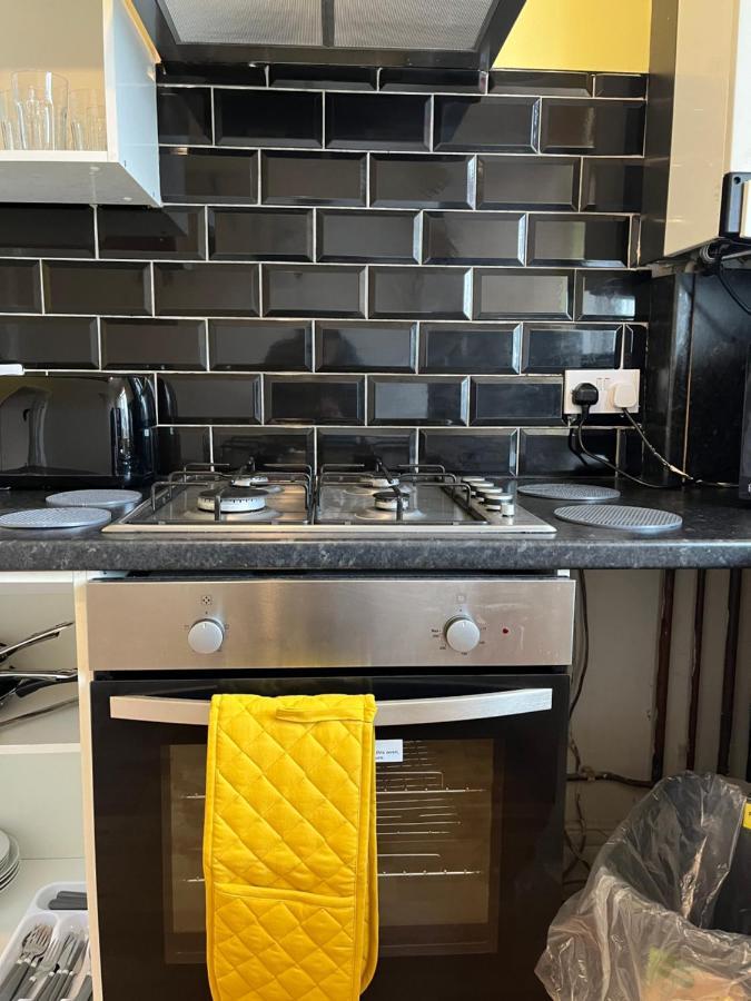 2 Bedroom Apartment, 5 Minutes From City Centre Newcastle upon Tyne Luaran gambar