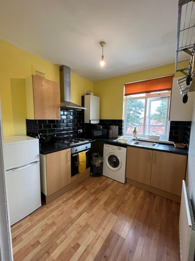 2 Bedroom Apartment, 5 Minutes From City Centre Newcastle upon Tyne Luaran gambar