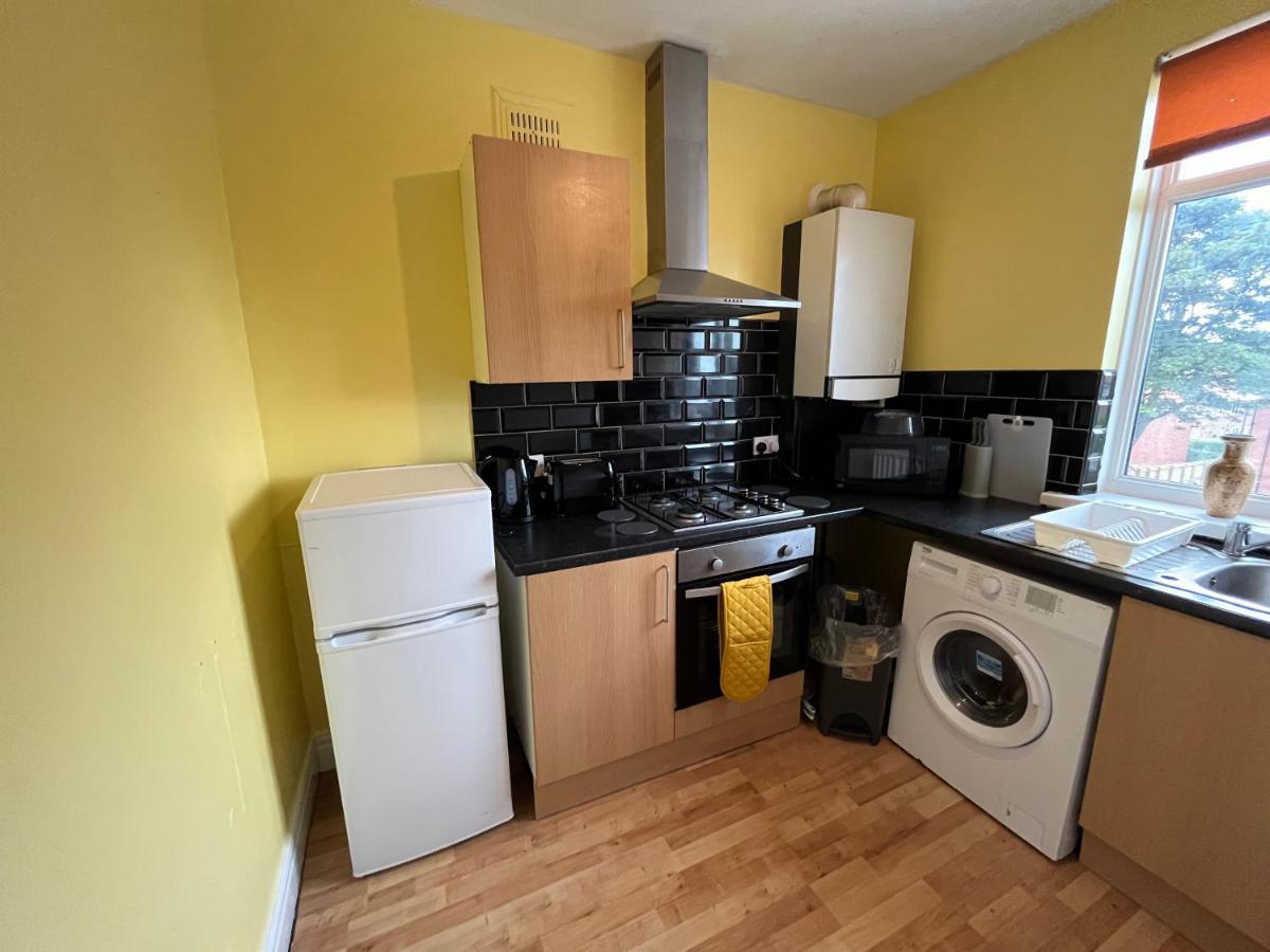 2 Bedroom Apartment, 5 Minutes From City Centre Newcastle upon Tyne Luaran gambar